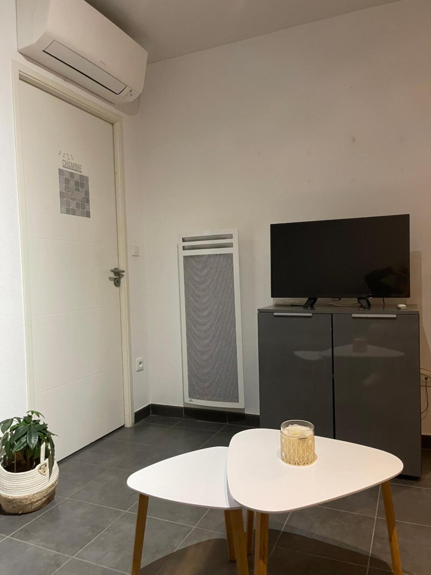 Appartement F2 Neuf Моґійо Екстер'єр фото
